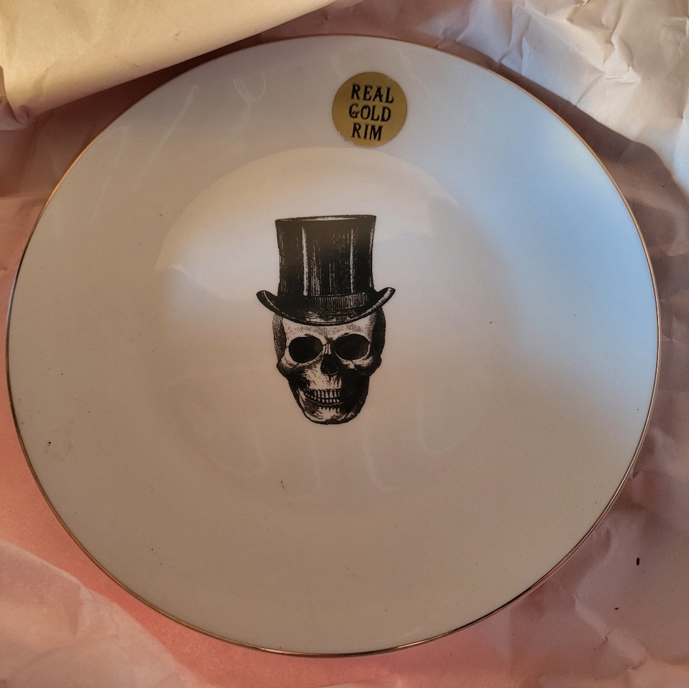 Gold Rim Skull Dessert Plate